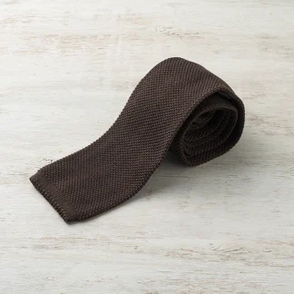 無地ブラウンニットタイ